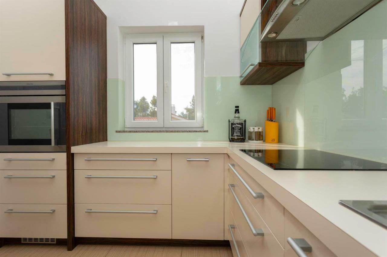 Seafront Apartment Soline With Seaview Екстер'єр фото
